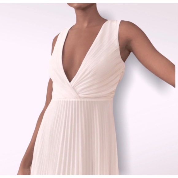 BHLDN x Badgley Mischka Sloane Size 6 Ivory Pleated Maxi Wedding Dress - Picture 6 of 13